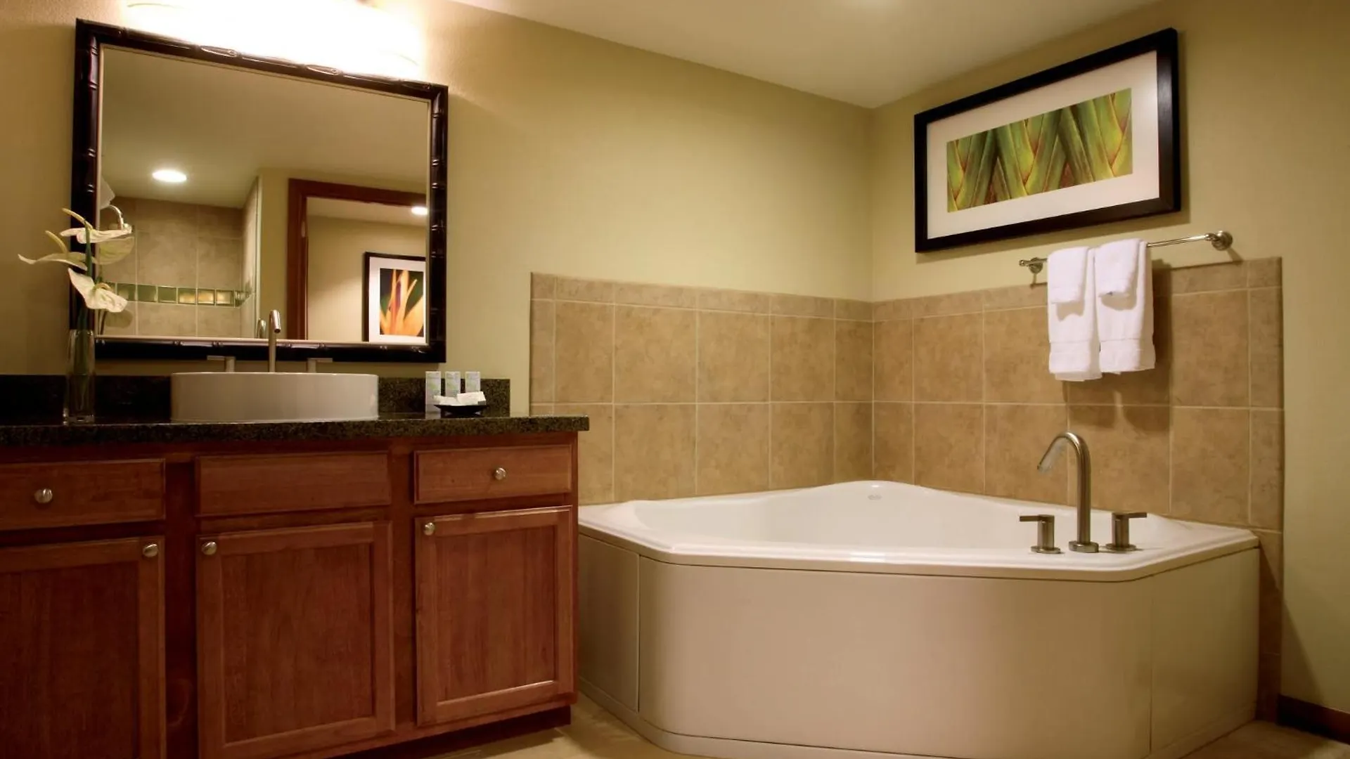 Holiday home Wyndham Waikiki Beach Walk 1Br Apartment With Resort Access Honolulu