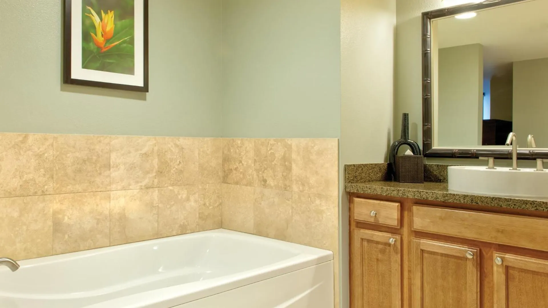 Wyndham Waikiki Beach Walk 1Br Apartment With Resort Access Honolulu USA